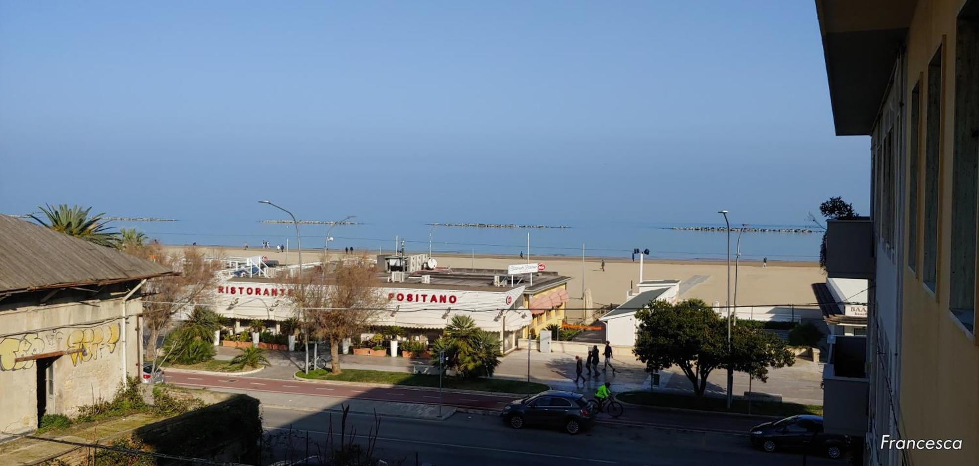 Casa Di Pipo - Appartamento Davanti Al Mare Pescara Exterior photo